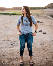 Load image into Gallery viewer, Beautiful Day tee