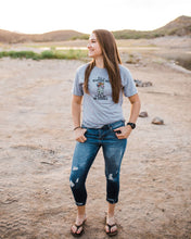 Load image into Gallery viewer, Beautiful Day tee